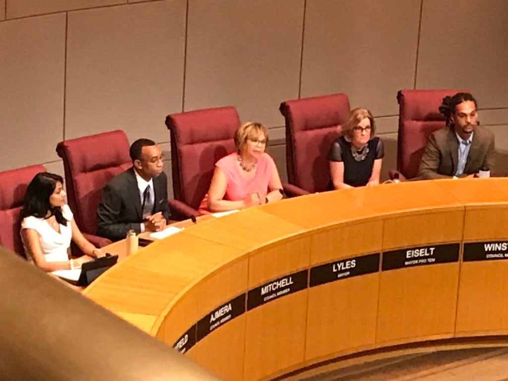 Public Hearing Ends In 6-5 Vote To Accept Contracts For 2020 RNC - WCCB ...