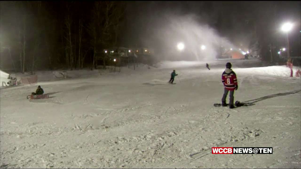NC Mountain Ski Slopes Opening Early Thanks To Below Average Temps, Boosting Local Economies
