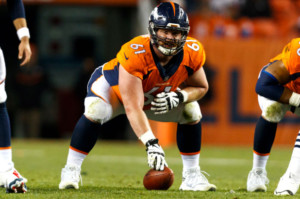 Report: Former Broncos C Matt Paradis, Panthers Agree to 3-Year