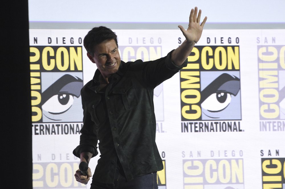 Tom Cruise ComicCon Top Gun Maverick 02 - WCCB Charlotte's CW