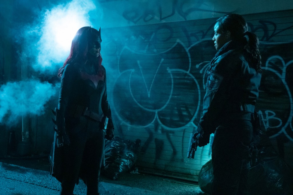 Batwoman -- "Tell Me the Truth"