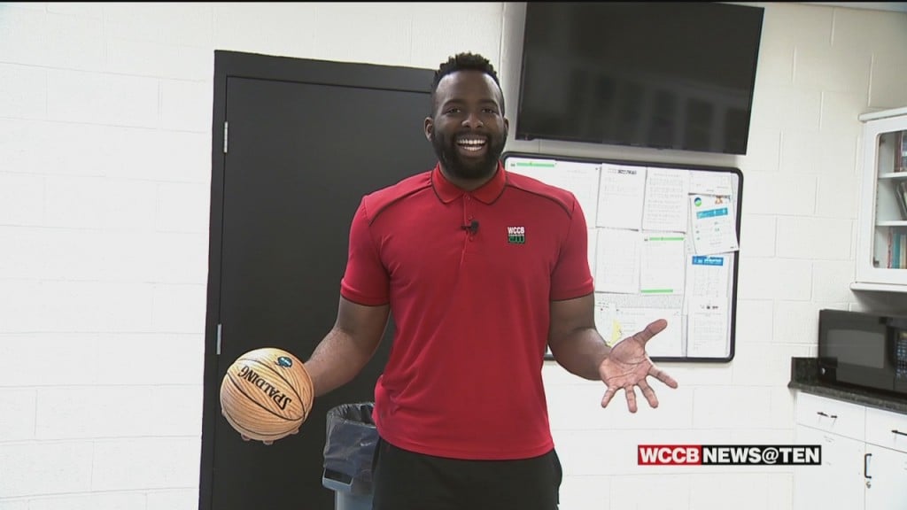 Zach Creates An In Home Basketball Workout