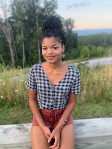 Allison Alli Dobbins 01