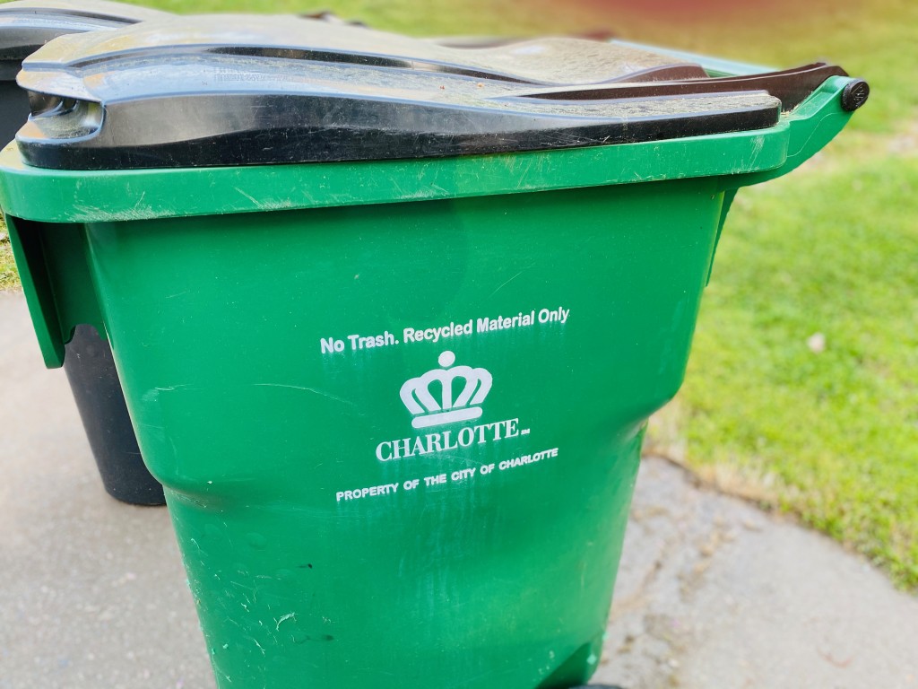 Mecklenburg County Trash And Recyle Cans 2