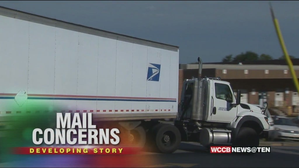 Postal Workers Rally In Uptown; Say 7 Sorting Machines Have Been Removed