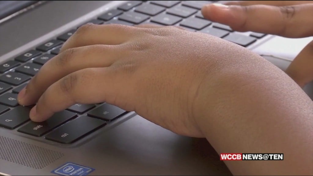 Nc Gov. And State Supt Respond After Second Day Of Remote Learning Technical Issues