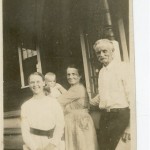 Gaze, John Left To R Sybil Gaze, Child, Grace Gaze & John Gaze Ca 1922