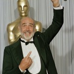 Sean Connery Holds Up His Best Supporting Actor Oscar For 