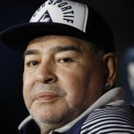 Diego Maradona, Tecnico De Gimnasia Y Esgrima, En La Banca Previo A Un Partido Contra Boca Juniors En El Estadio La Bombonera De Buenos Aires