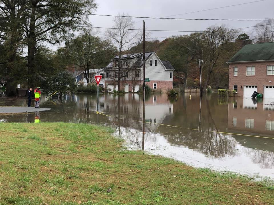 Flooding On Riverside Dr - WCCB Charlotte's CW