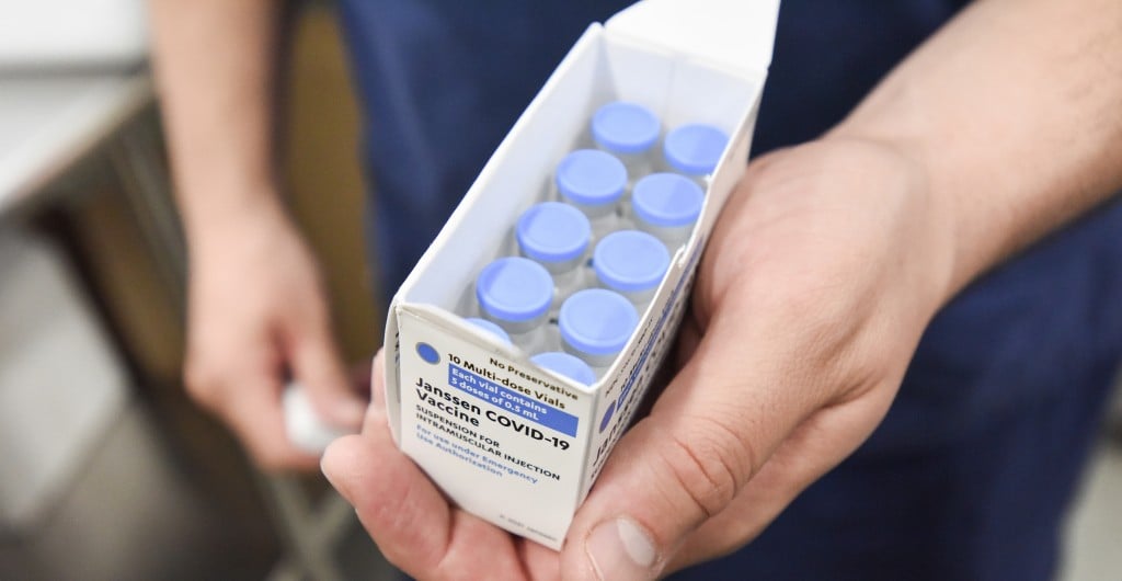 20210308 Johnsonvaccine 21sm