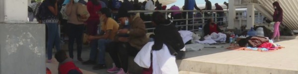 Political Wrap: Crisis At Border After Surge In Migrants