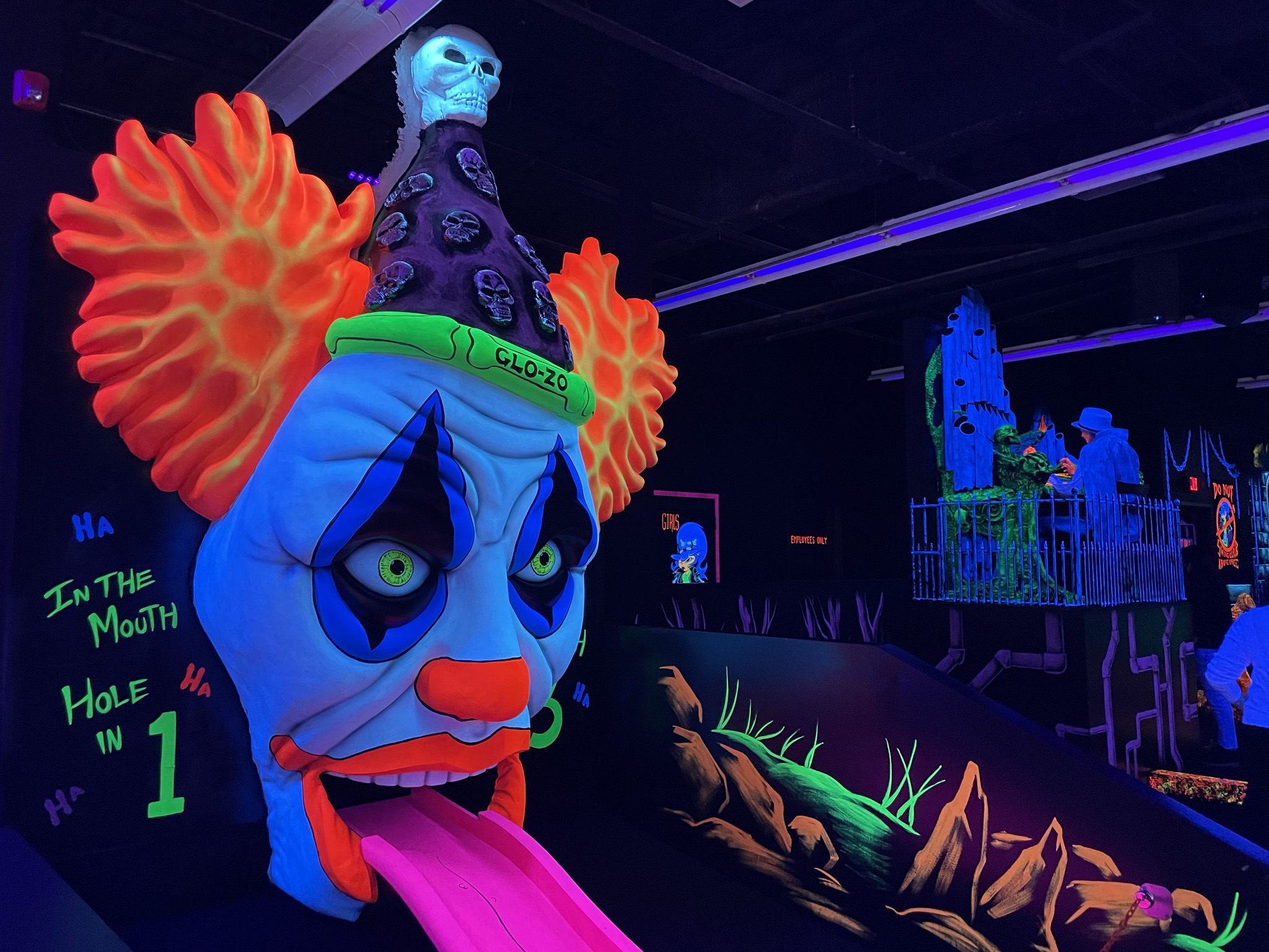 Monster Mini Golf Nativemzaer