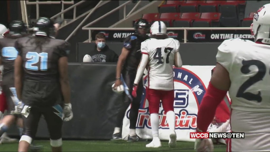 Charlotte Thunder Win In Blowout Fashion In Season Opener