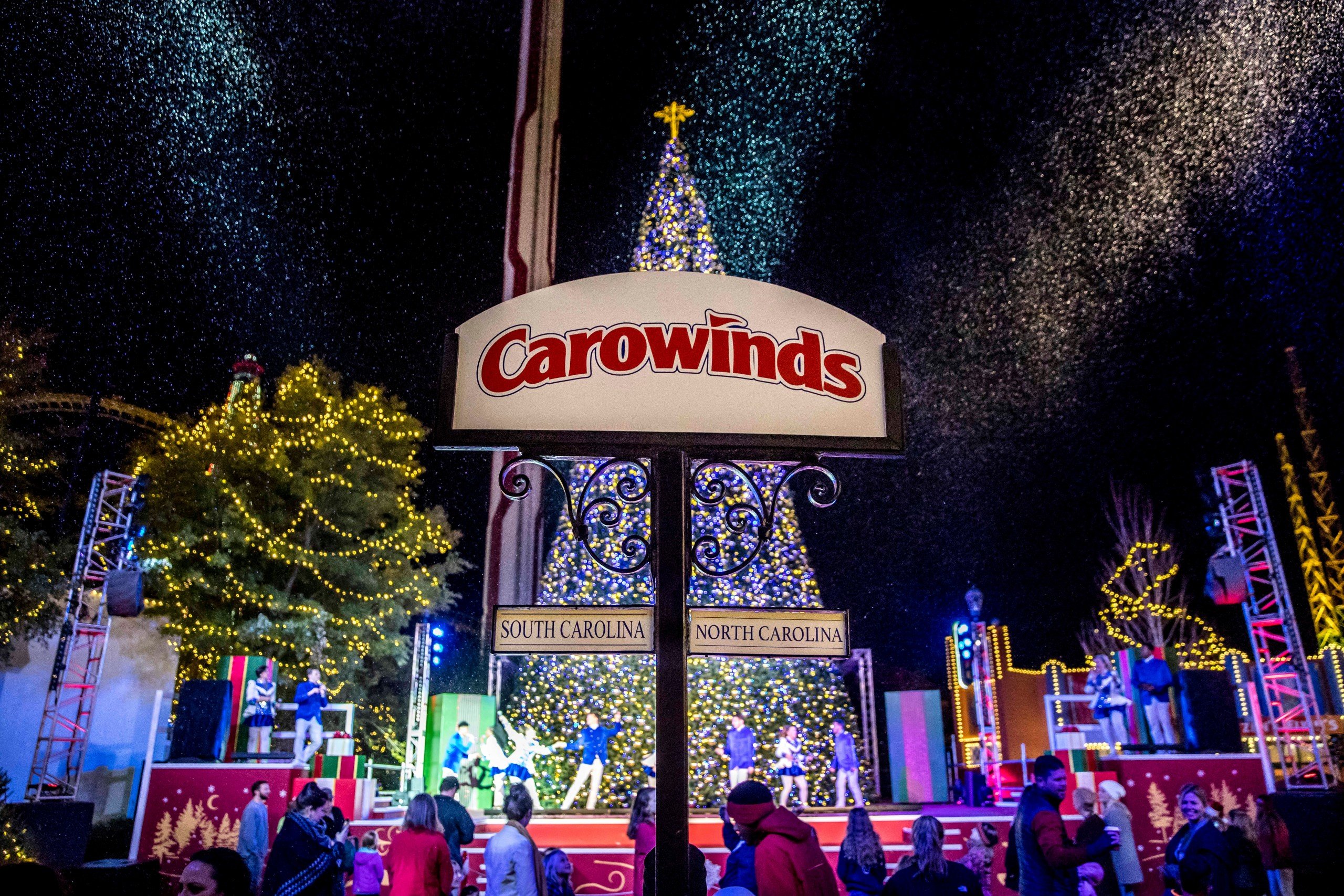 Christmas Singer At Carowinds Winterfest 2022 Carowinds' Winterfest Opens A Week Early - Wccb Charlotte's Cw