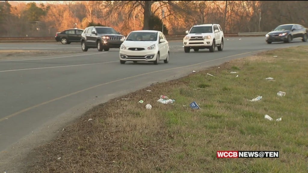 Council Looking For Solutions To Trash Troubles Along Charlotte Area Roads
