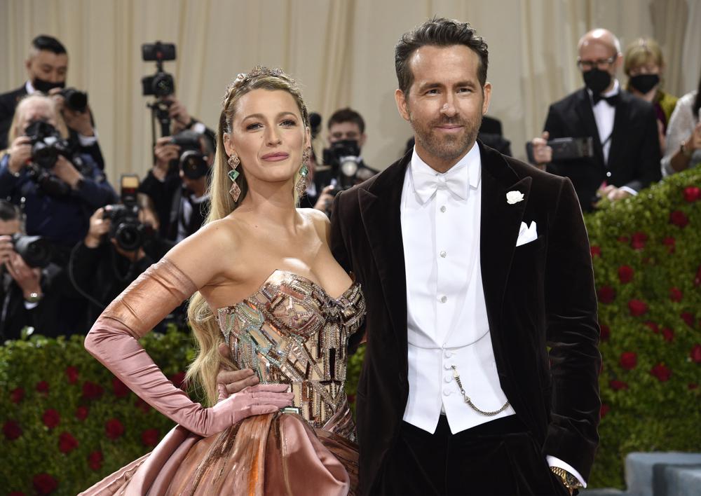 Blake Lively Left And Ryan Reynolds Attend The Metropolitan Museum Of Arts Costume Institute Benefit Gala
