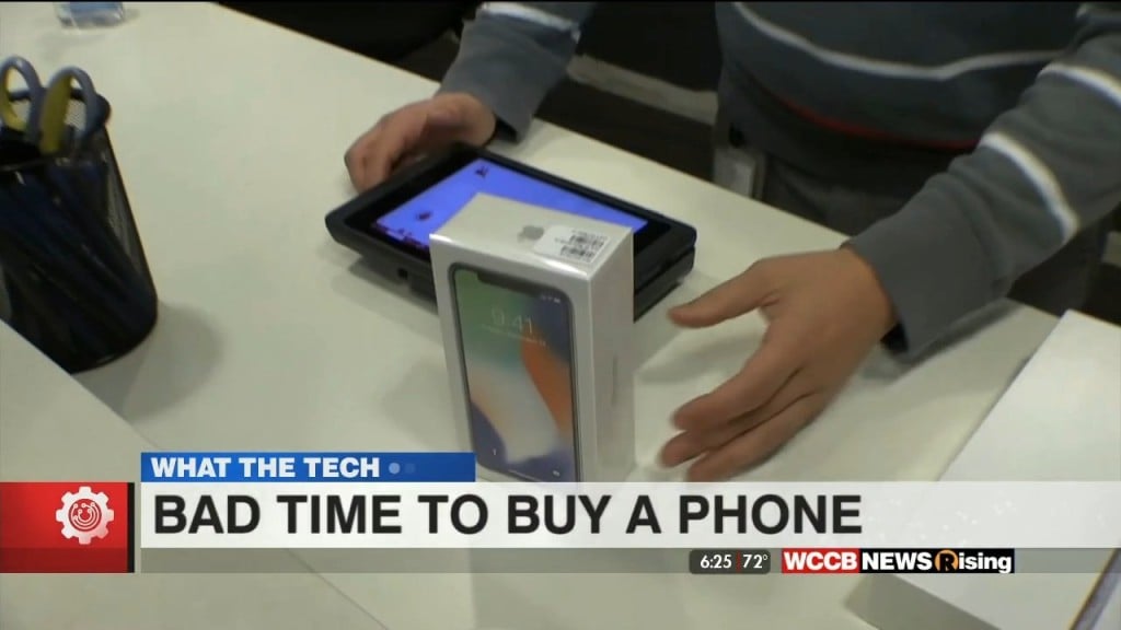 What The Tech: Bad Time To Buy Phone