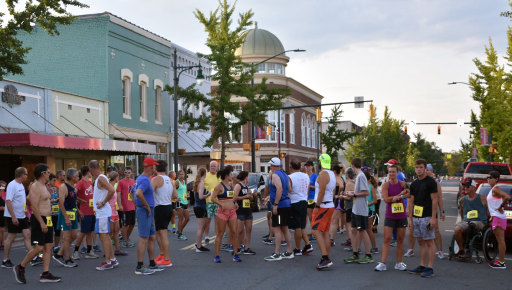 Tour De Elvis Runners Downtown WCCB Charlotte's CW