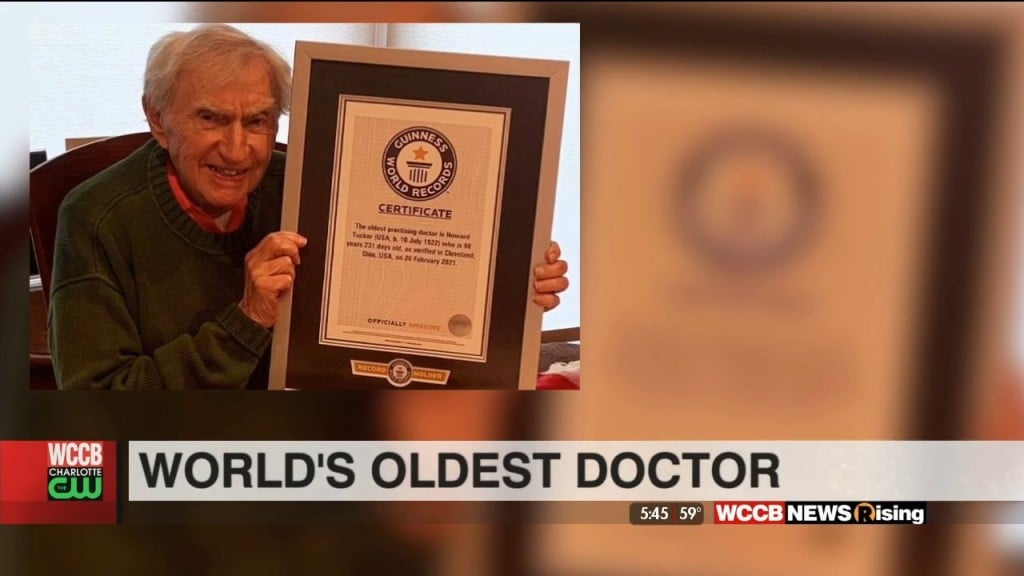 World's Oldest Doctor Not Retiring