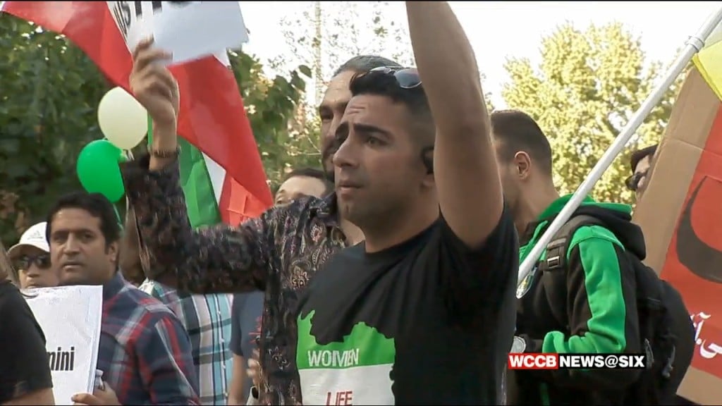 Dozens March To Support Freedom For Iran
