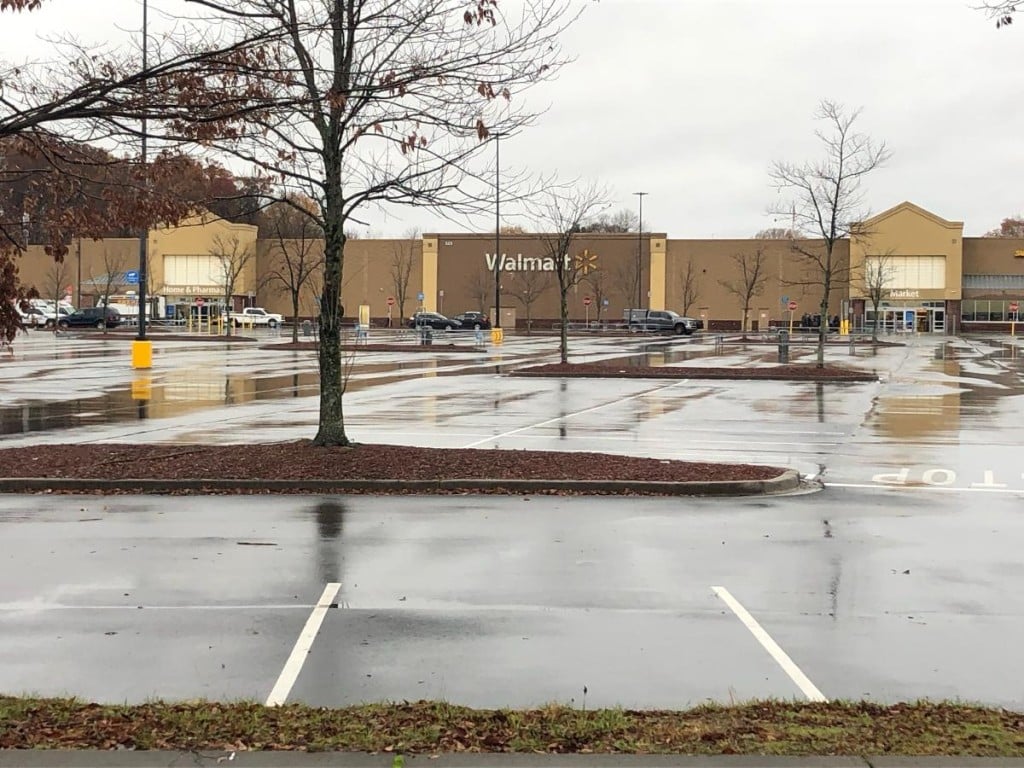 Walmart on Arlingston Street Evacuated in Salisbury