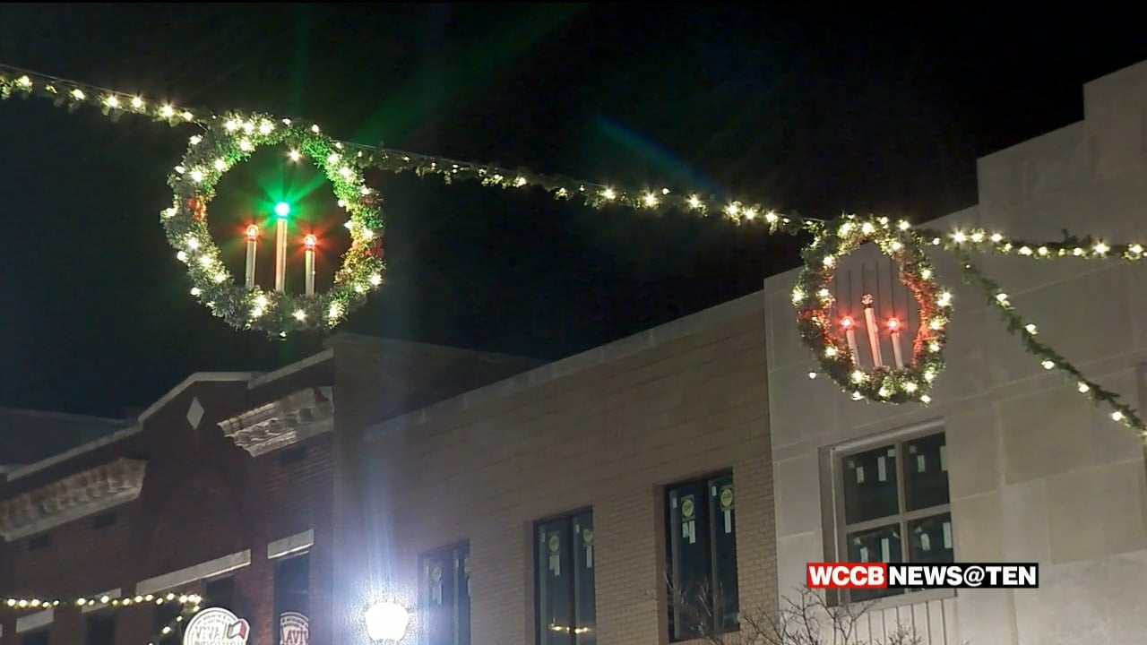 Holiday Spirit Swells in Gaston County - WCCB Charlotte