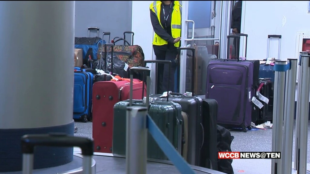 Travelers Continue To Deal Cancellations And Lost Luggage At Charlotte Douglas
