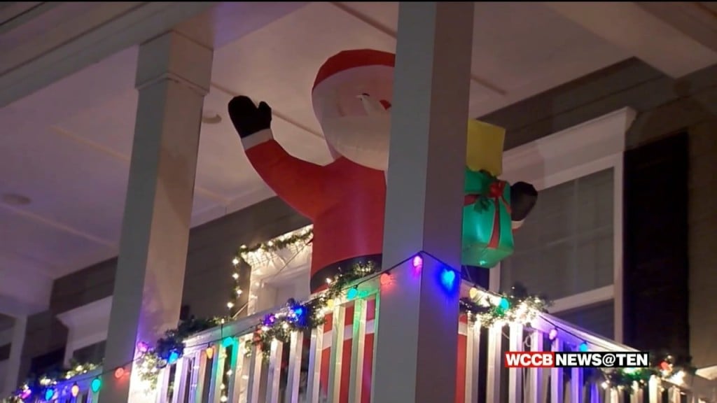 Christmas Town Usa Lights Up