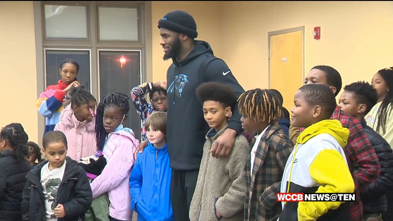 Panthers Brian Burns Delivers Christmas Joy To Local Kids - WCCB