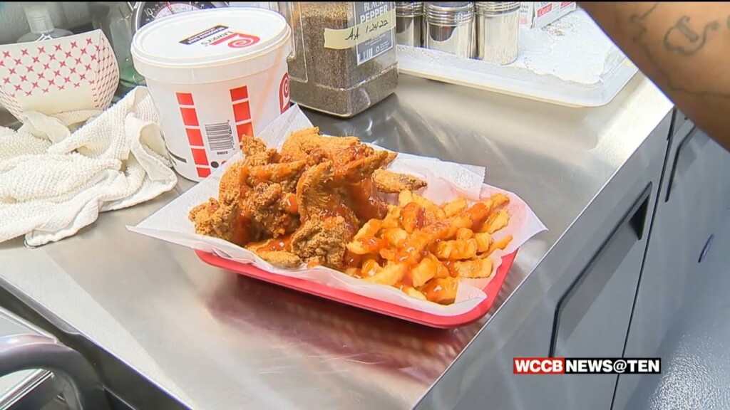 New Restaurant 'harold's Chicken' Brings Chicago Flare To Charlotte