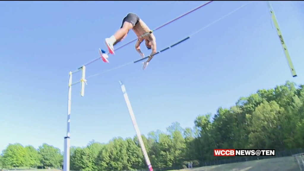 Elijah Cole Pole Vault