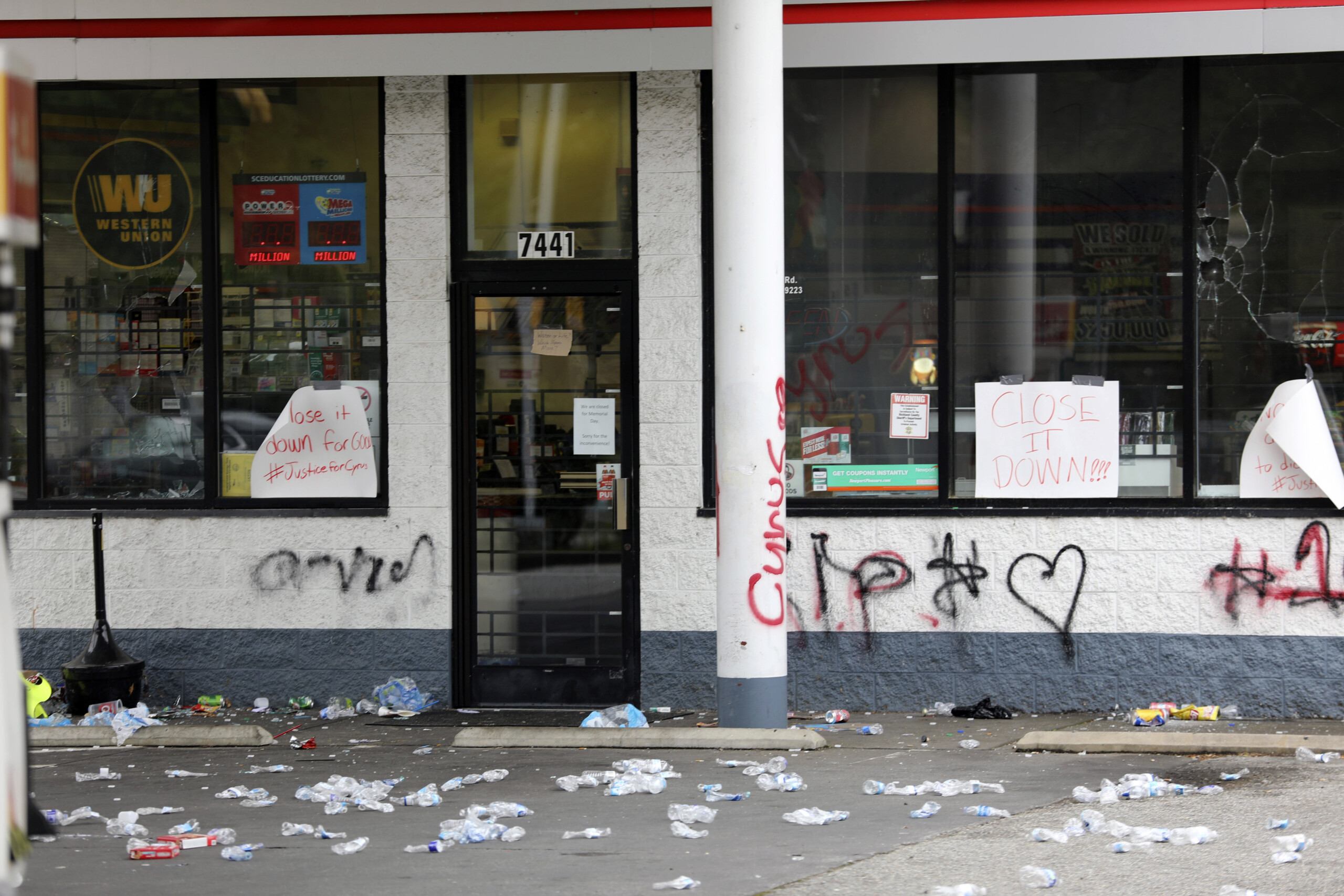 Gas Station Shooting In Atlantaindex - yr5hori