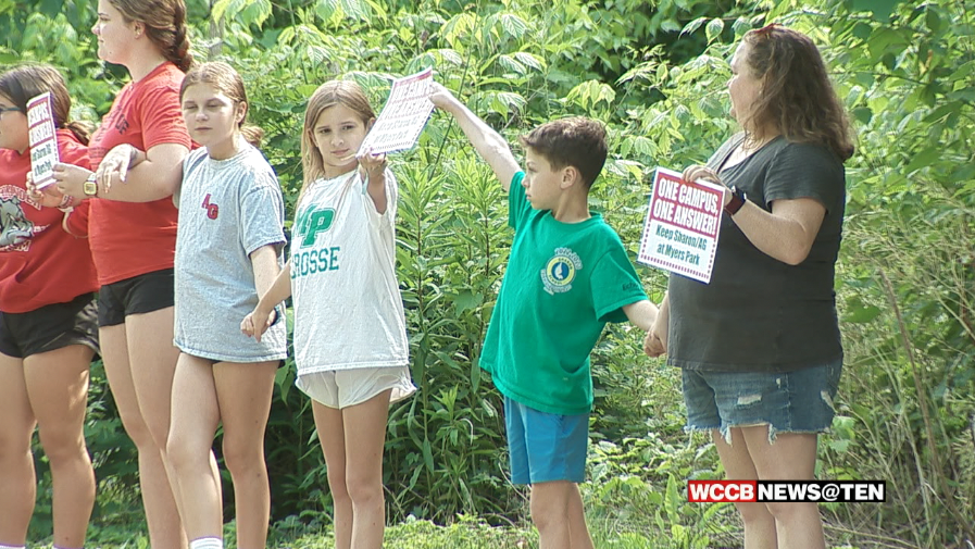 Students & Parents Form Human Chain To Protest Possible Cms Boundary Changes