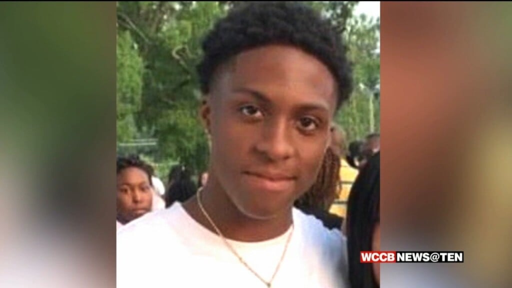 Cmpd: 21 Year Old Man Shot, Killed At Busy Nw Charlotte Shopping Center