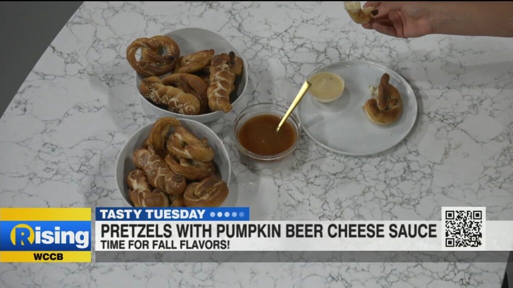Tasty Tuesday: Pretzels With Pumpkin Beer Cheese Sauce