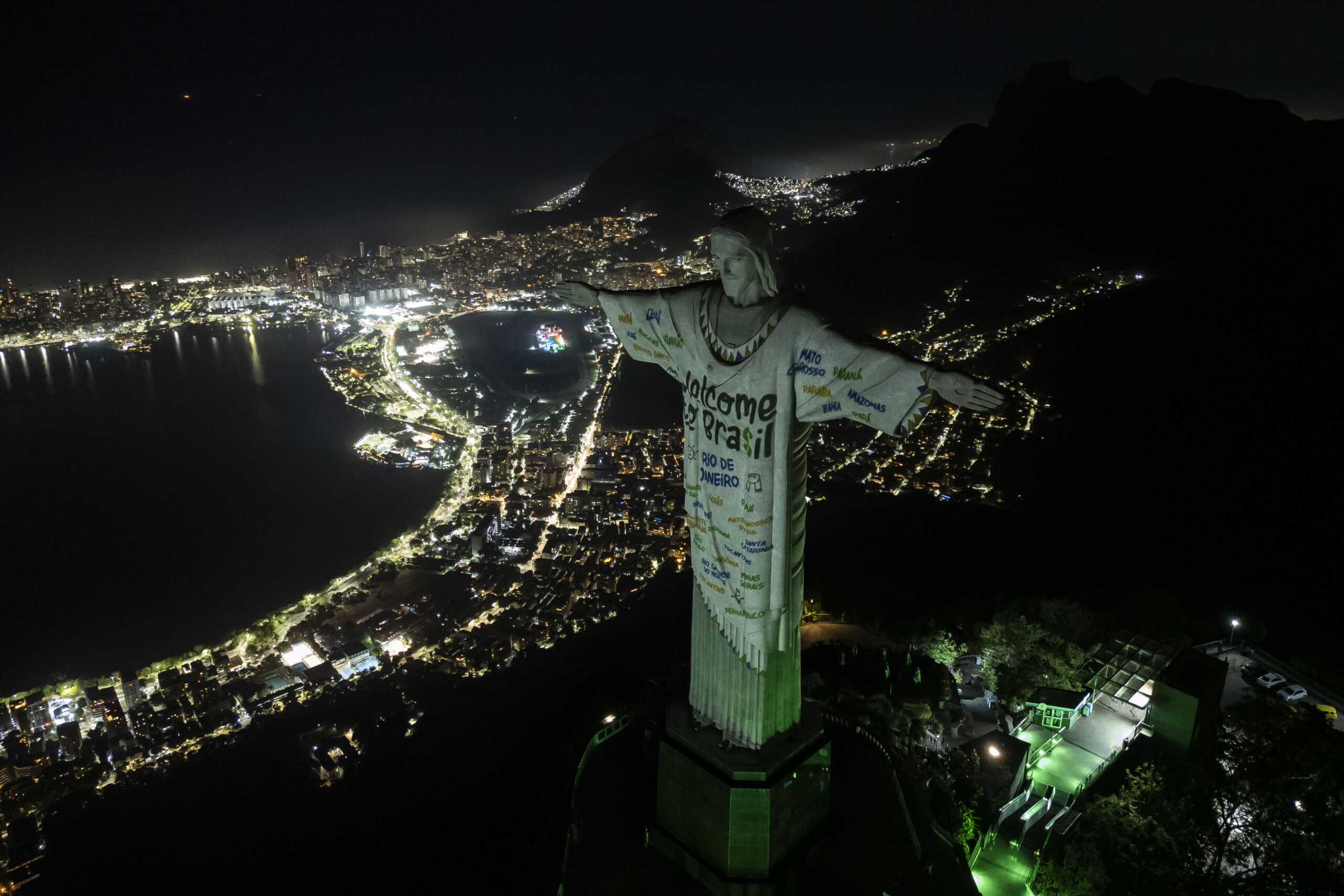 Taylor Swift's Rio tour marred by deaths, muggings, heat wave