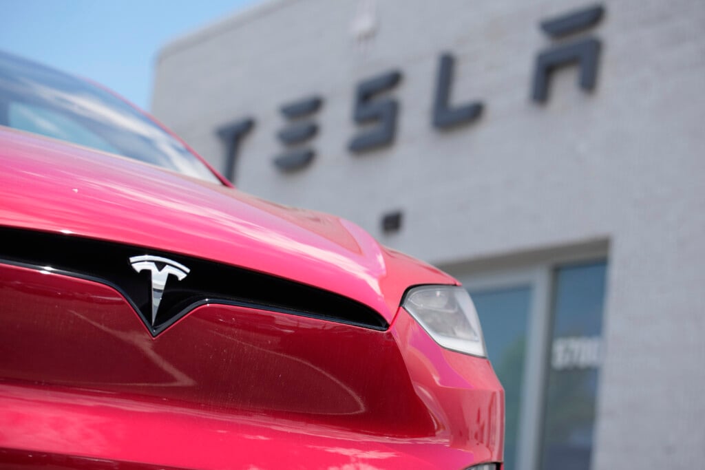 Tesla Auto Pilot Recall