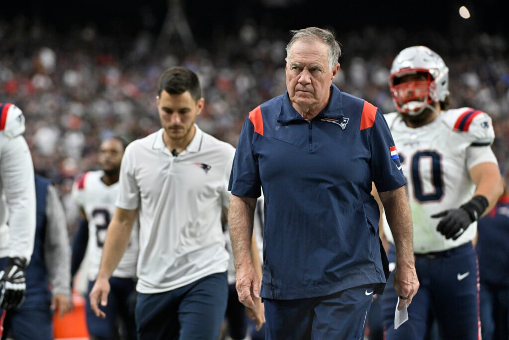 Patriots Raiders Football