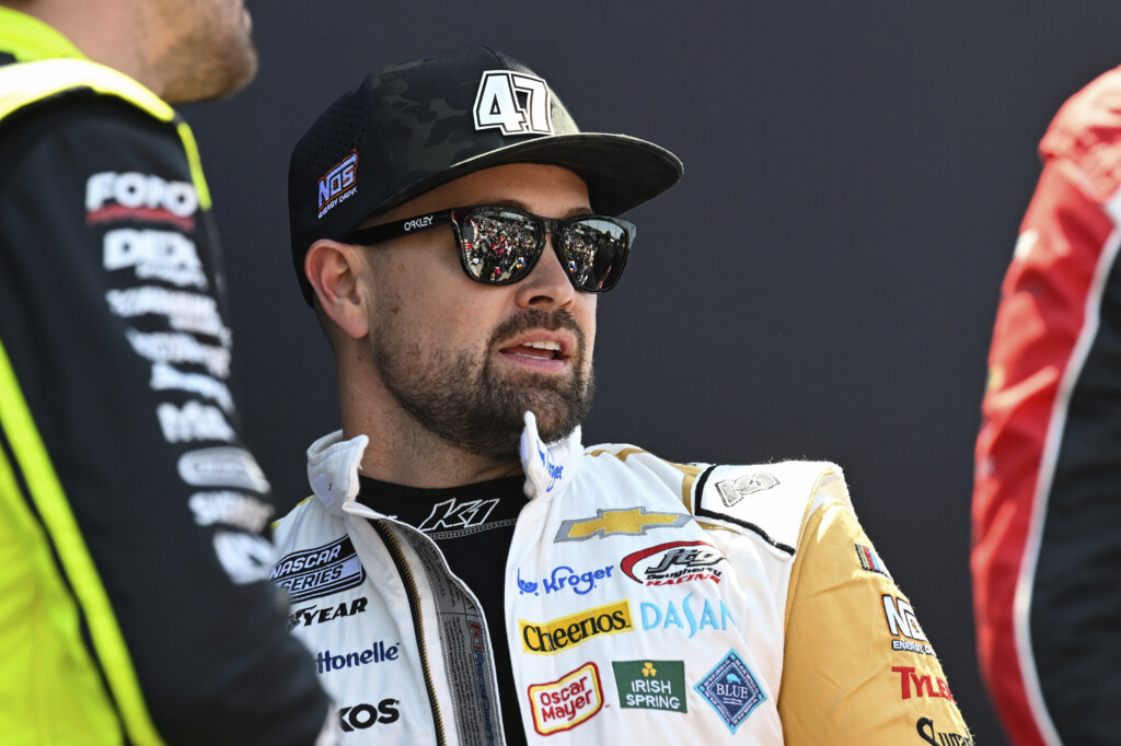 Nascar Stenhouse Fight Penalties Auto Racing