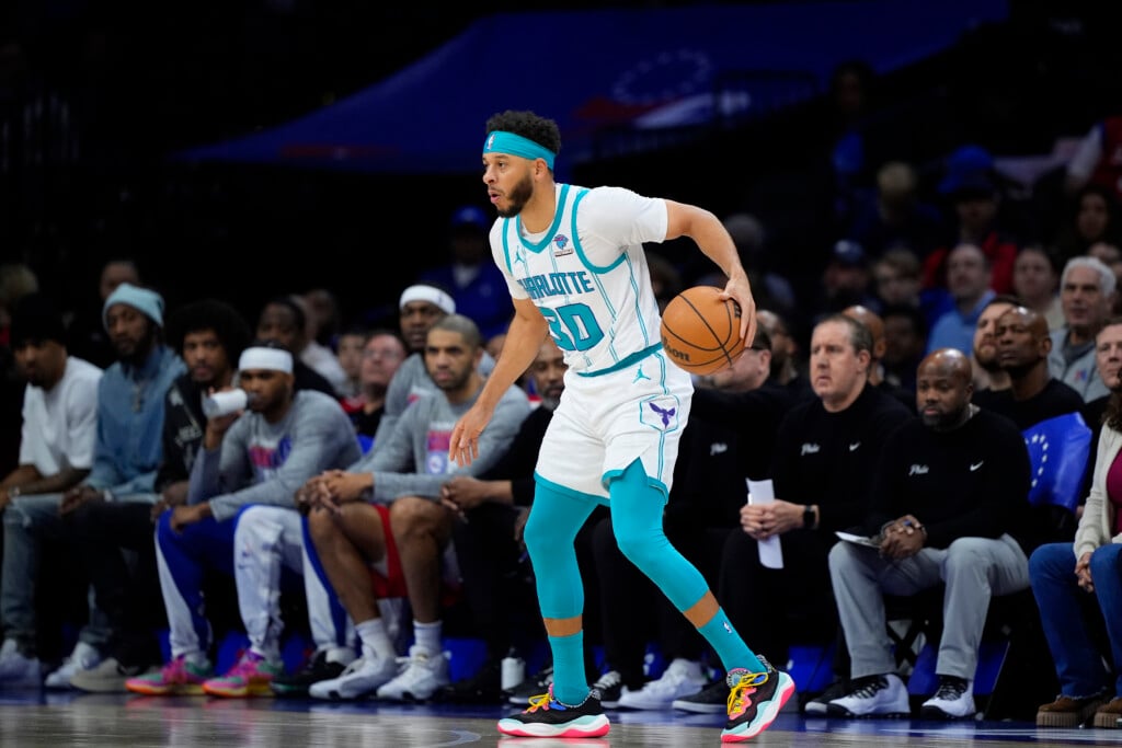 Hornets 76ers Basketball