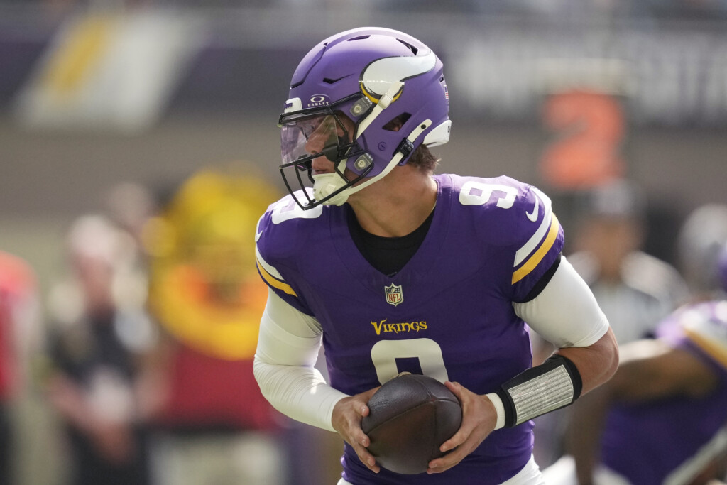 Raiders Vikings Football