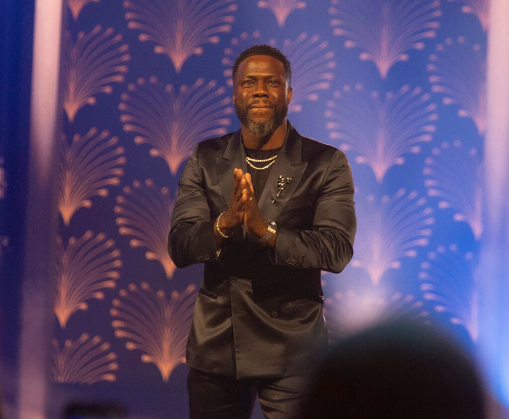 Kevin hart 2025 tour WCCB Charlotte's CW