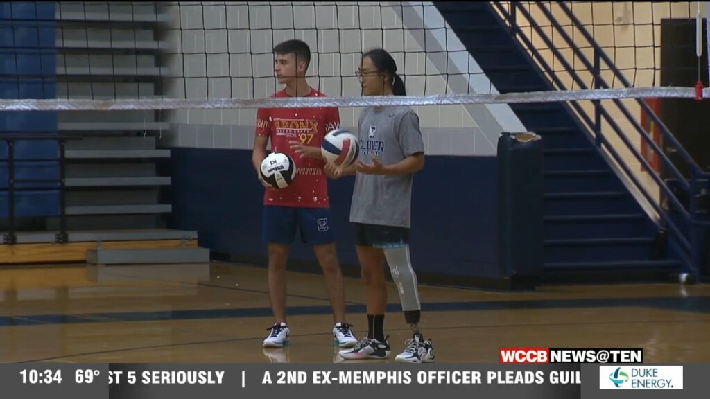Clover Volleyball Player Shines While Playing On A Prosthetic Leg