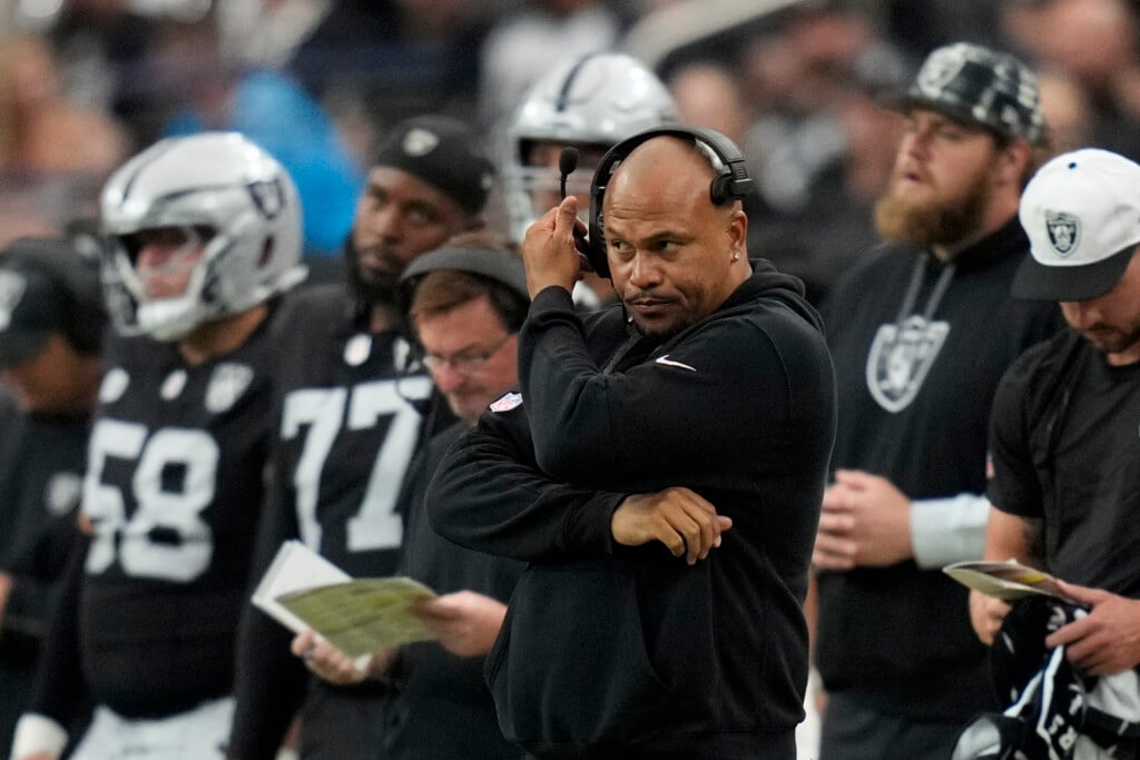 Panthers Raiders Football