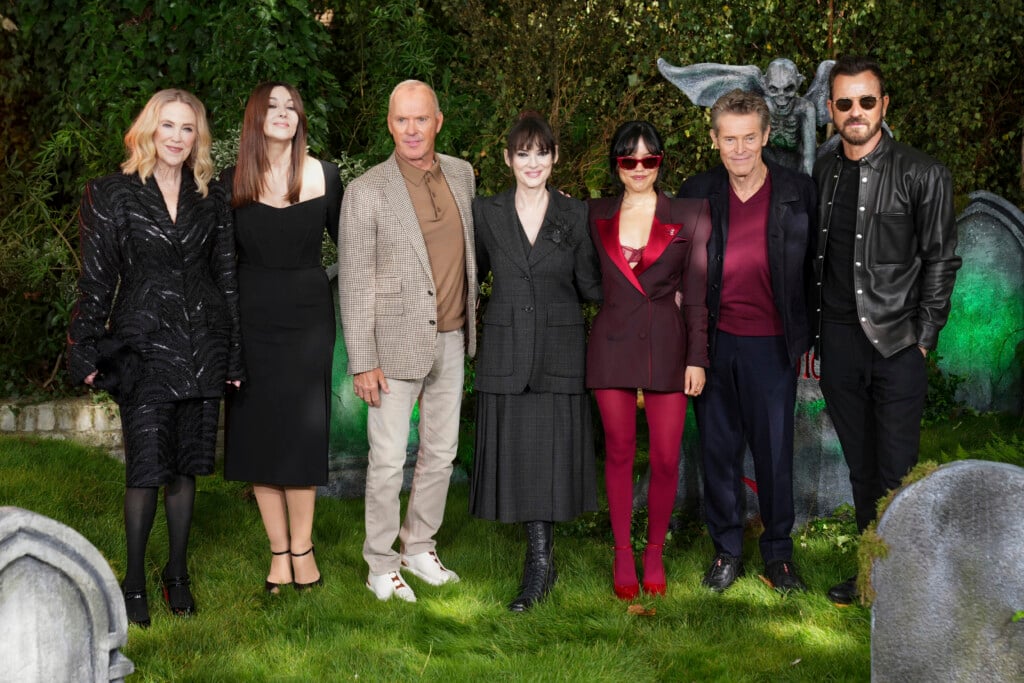 Catherine O'hara Monica Bellucci Michael Keaton Winona Ryder Jenna Ortega Willem Dafoe Justin Theroux
