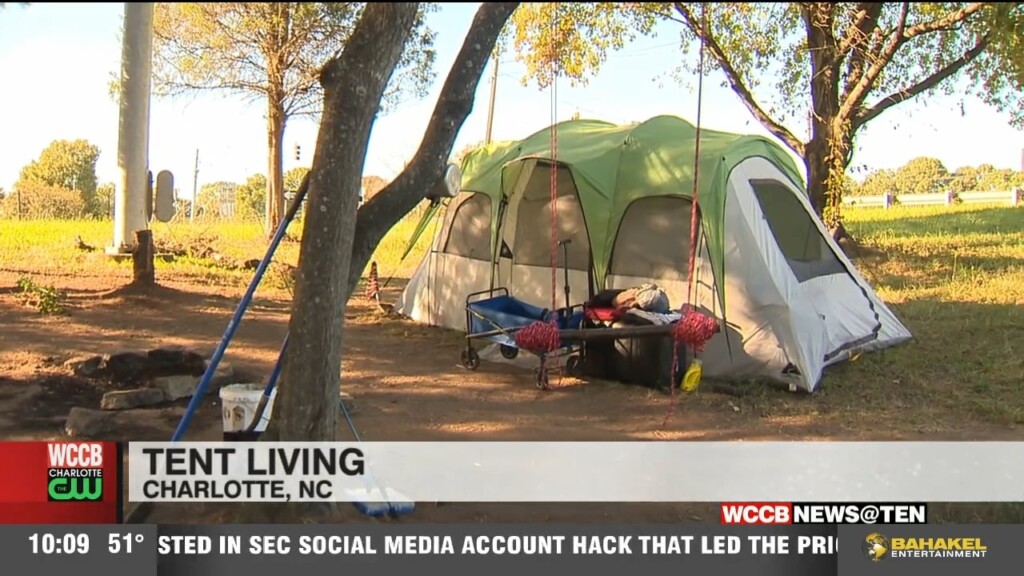 Charlotte Family Living In Tent Off Highway I 77 In Need Of Warm Clothes As Temperatures Drop