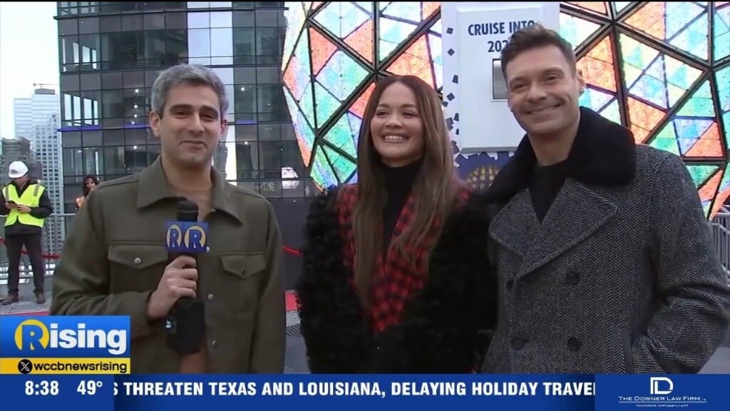 New Year's Rockin' Eve Hosts Ryan Seacrest & Rita Ora