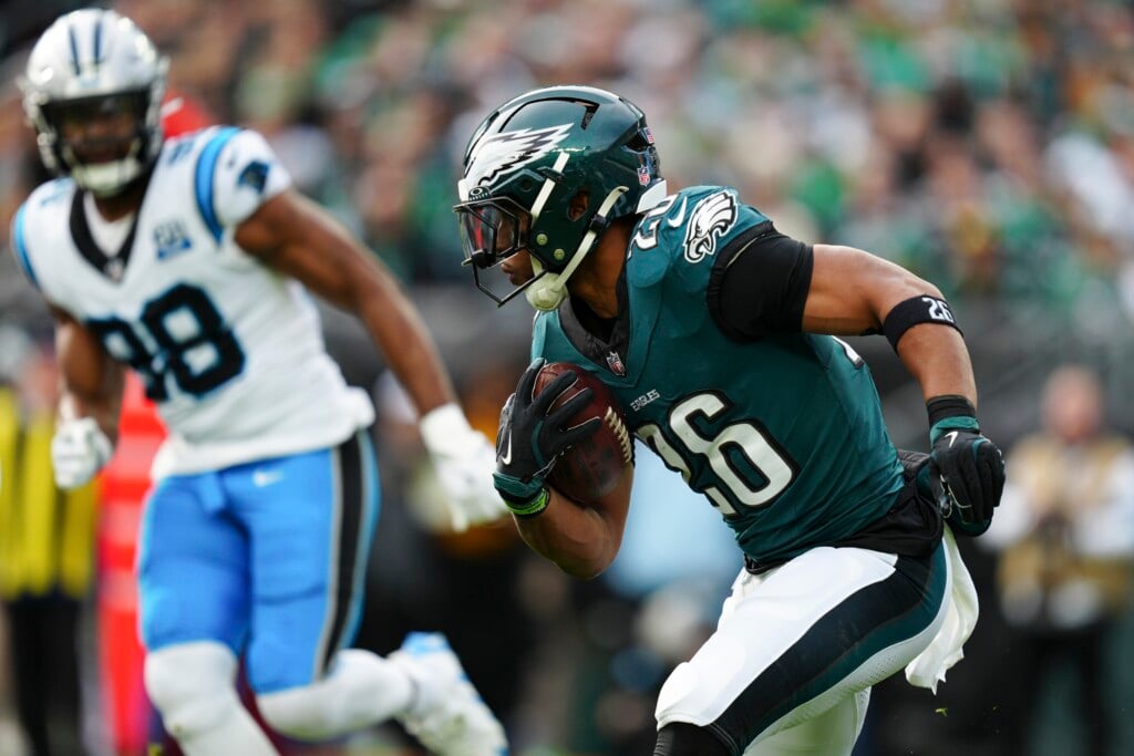 Panthers Eagles Football