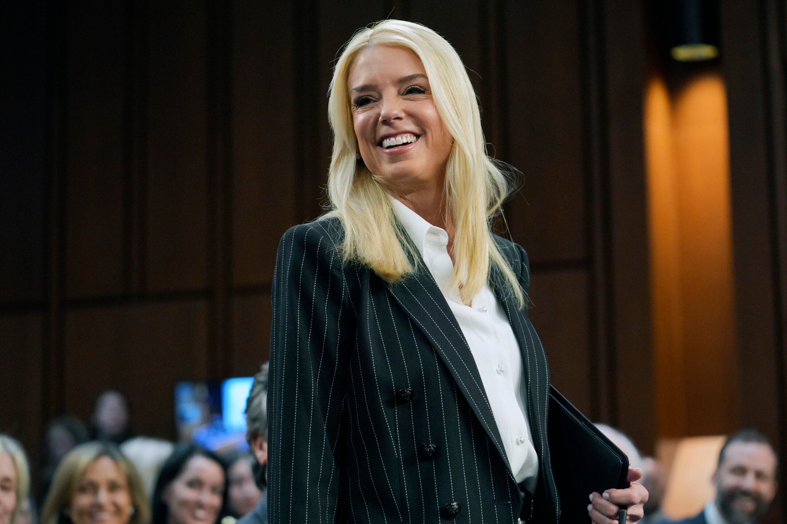 Pam Bondi - WCCB Charlotte's CW